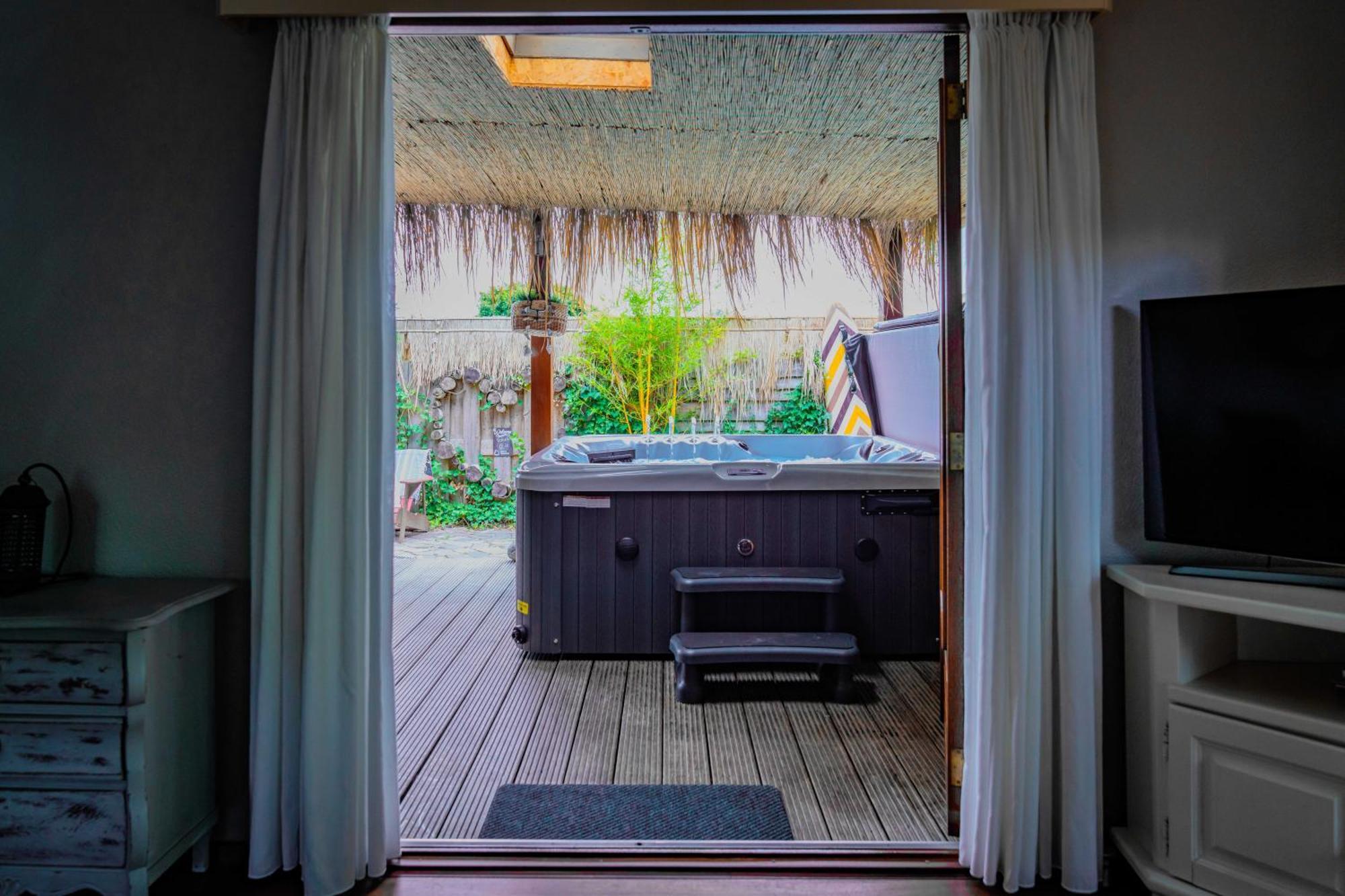 Drents Genieten - Kraaiheide Met Prive Jacuzzi Erm Exteriör bild